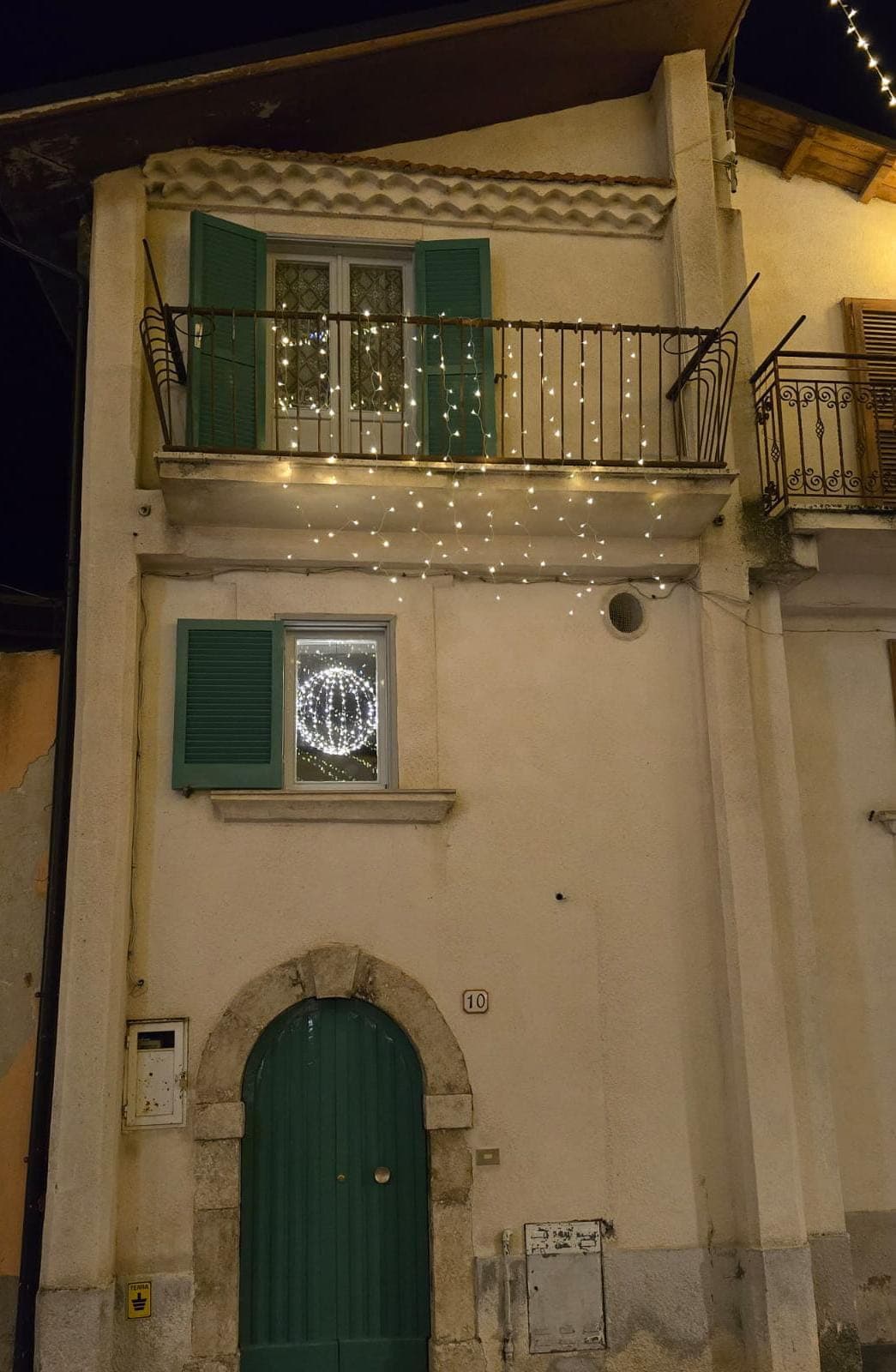 Esterni - vista notturna